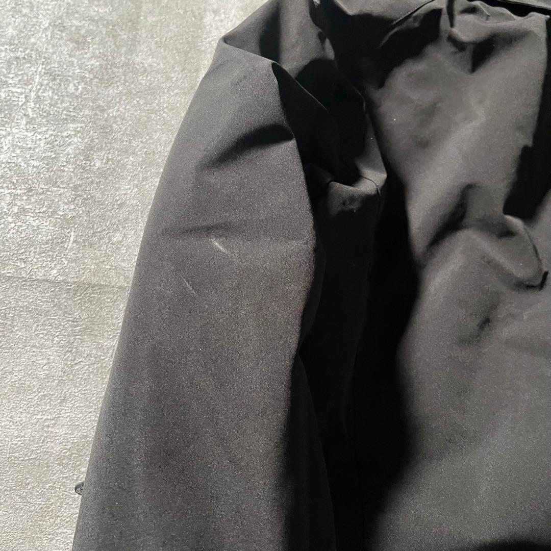 ジャケット・アウター Arc'teryx GORE-TEX Insulated Jacket