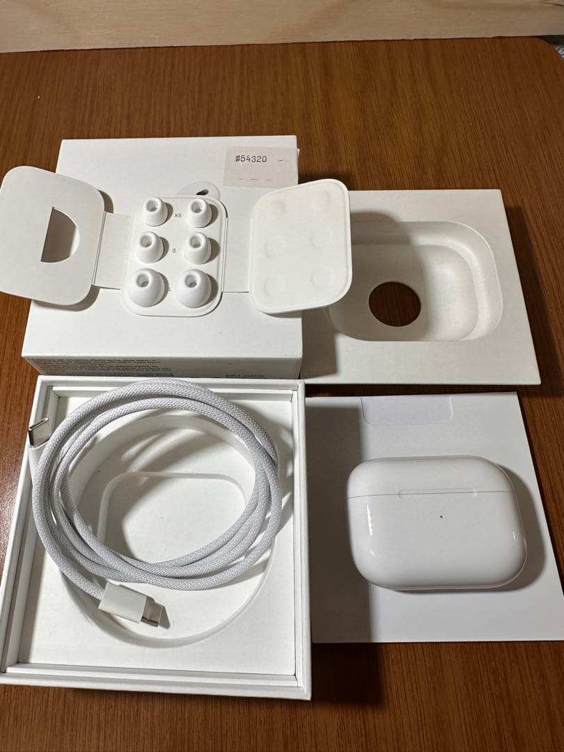 【美品】AirPodsPro第2世代MTJV3J/A GJWX5