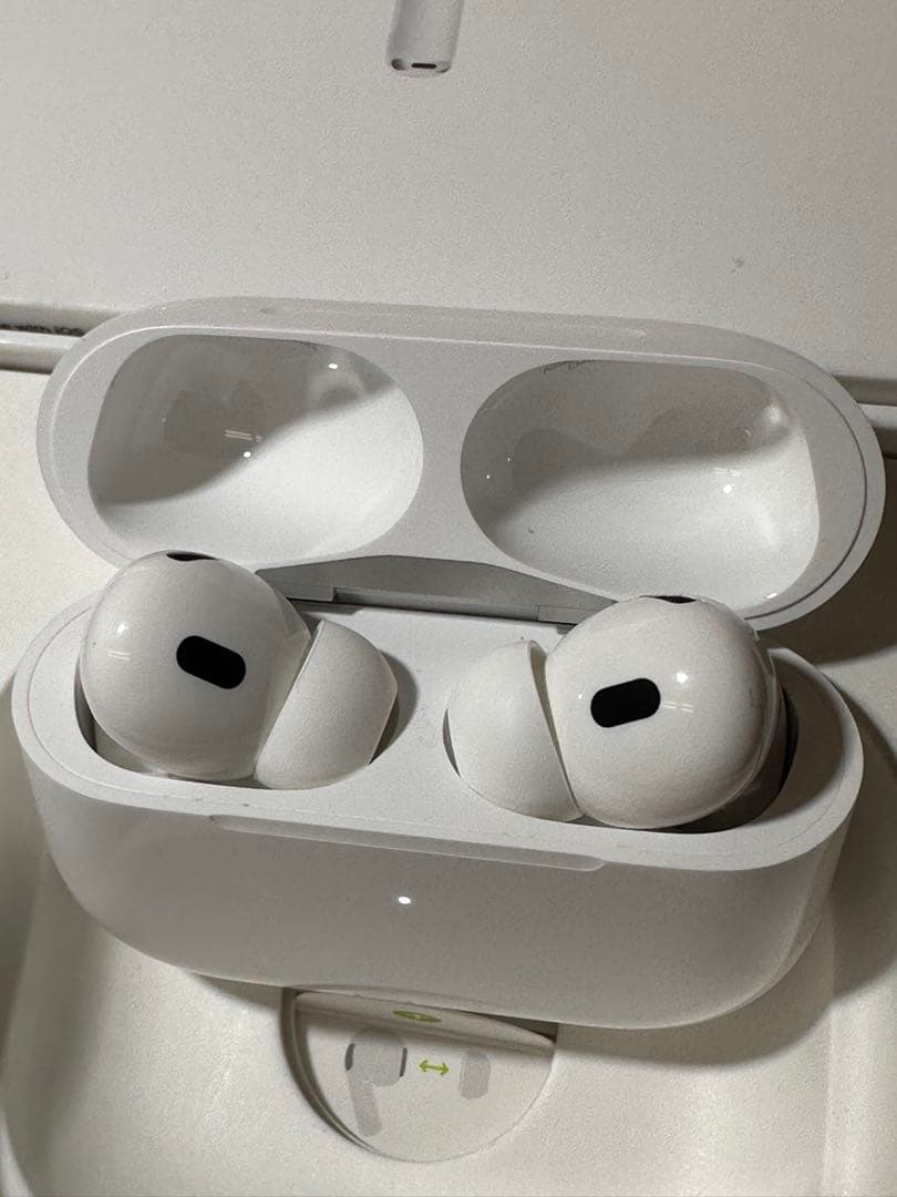 【美品】AirPodsPro第2世代MTJV3J/A GJWX5