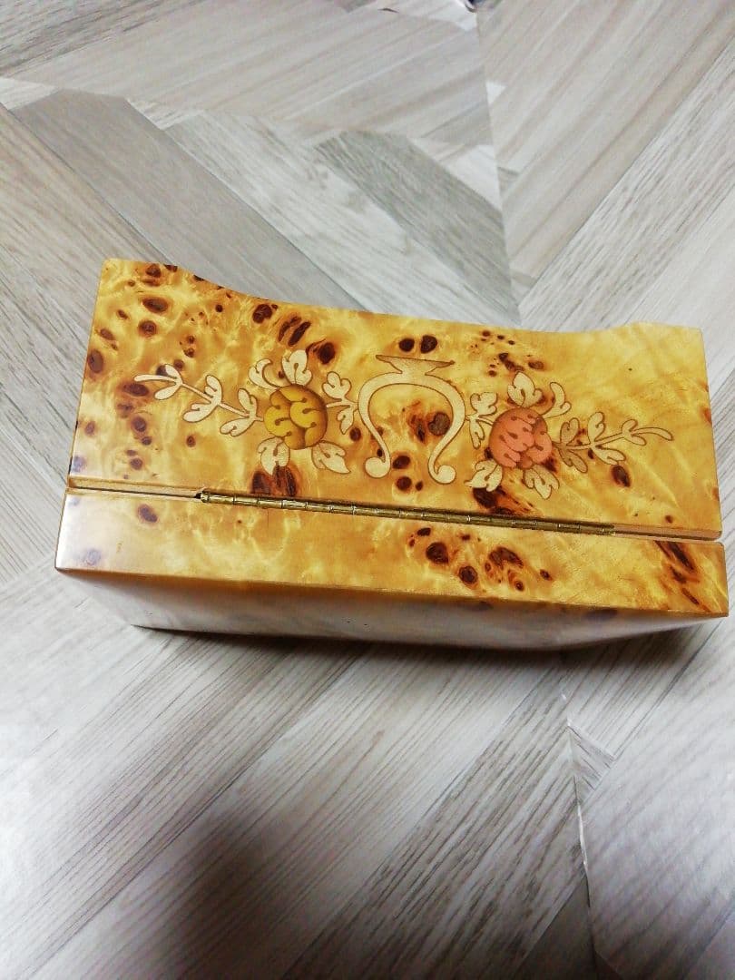 スイス製 GUEISSAZ-JACCARD ゲイサスジャカード】オルゴール