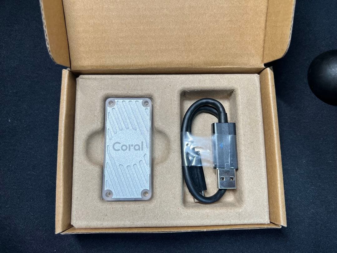 Coral USB Accelerator Google Edge TPU 搭載