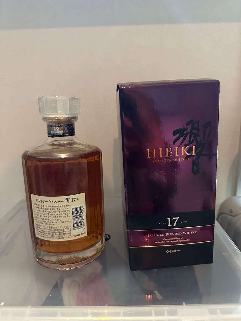 HIBIKI 17年 日本 ブレンデッドウイスキー　箱あり
