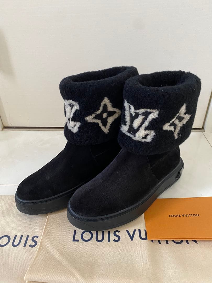 23年製 ルイヴィトン スノードロップ ムートン ショート ブーツ 24.5cm
