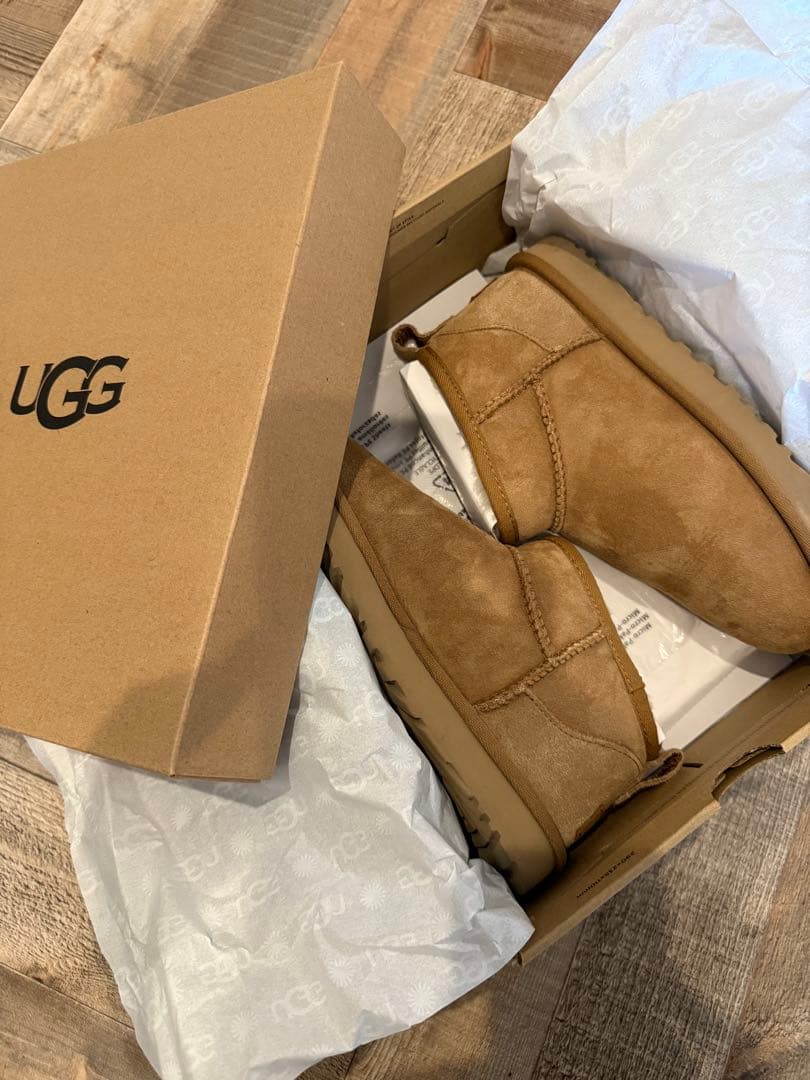 UGG/クラシックウルトラミニ/23cm