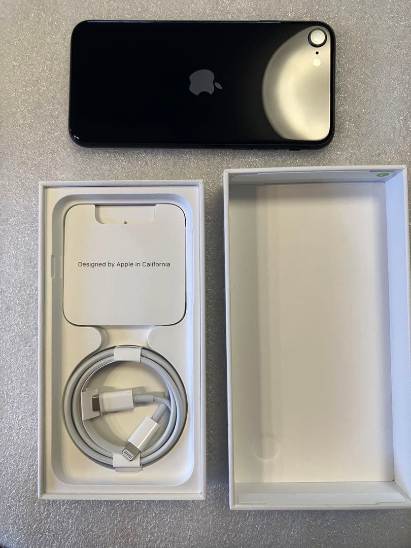 iPhone se3 64G ミッドナイト