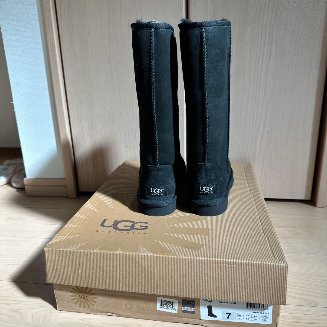 【新品】UGG レディースムートンブーツ 黒 24.0 classic tall