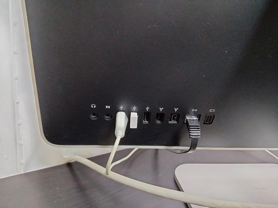 iMac 22,24インチ？