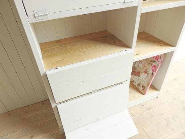 サイズデザインオーダー可！４枚バッタン扉キャビネット●シャビーホワイト受注製作