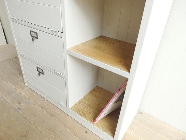 サイズデザインオーダー可！４枚バッタン扉キャビネット●シャビーホワイト受注製作