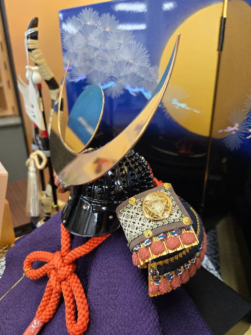 【展示品限り】五月人形　別所実正作　月光の兜　収納飾り　※閉店セール　S46