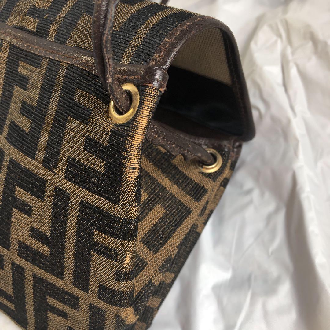 FENDI ズツカ　ポシェツト