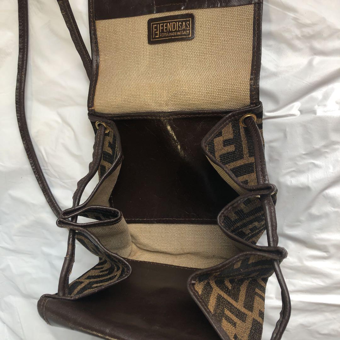 FENDI ズツカ　ポシェツト