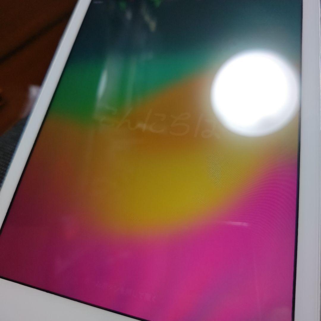 Apple iPad シルバー 128GB本体 正規品充電器付