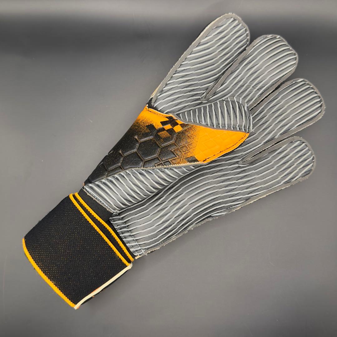 アディダス プレデター (Climaproof) 9号