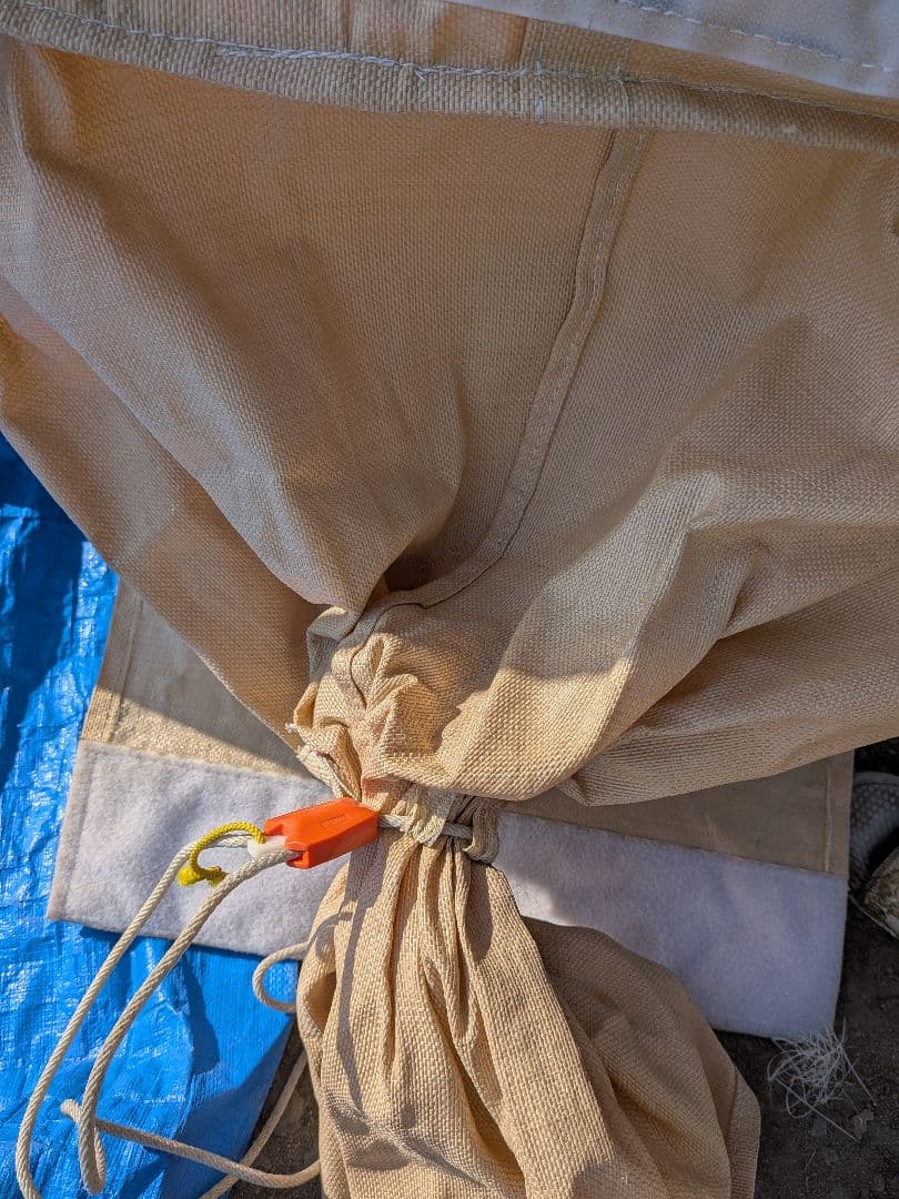 三洋 籾コンテナ秋太郎RS-18M回転式 籾運搬 スタンド付き