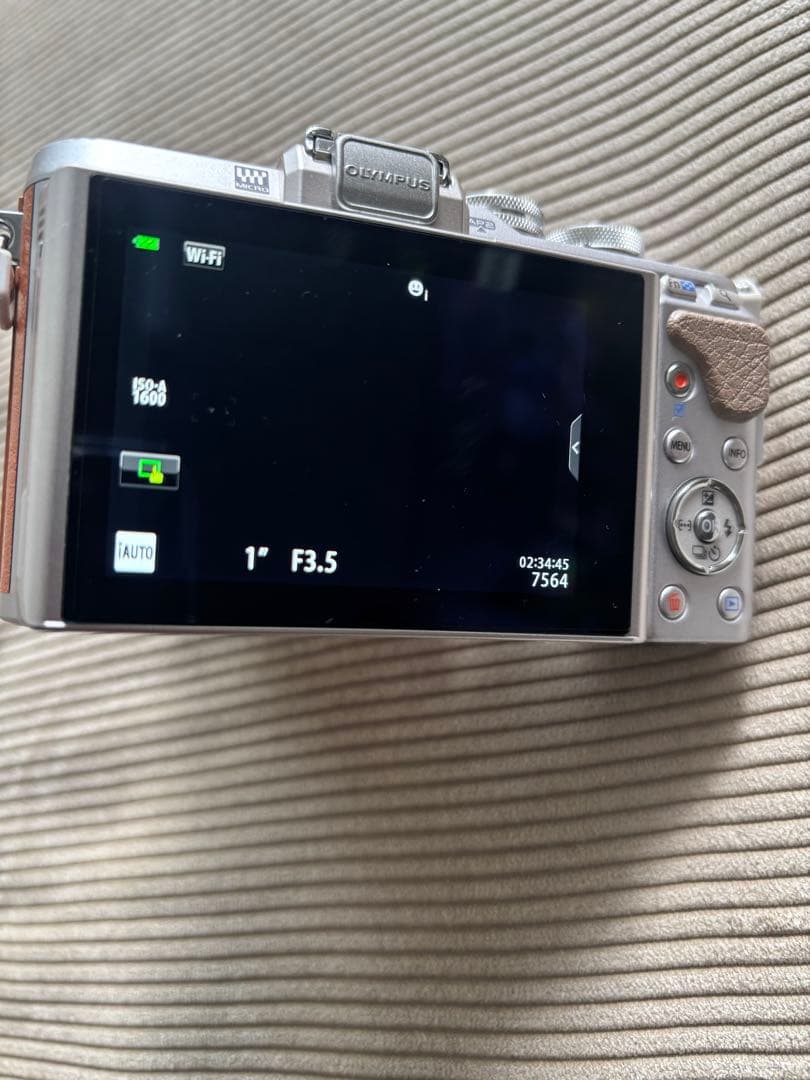 OLYMPUS PEN Ｅ-PL8
