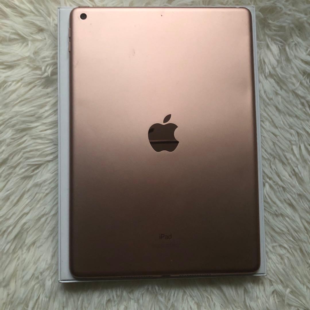 【完動品】iPad 第8世代 32GB 【すぐ発送】