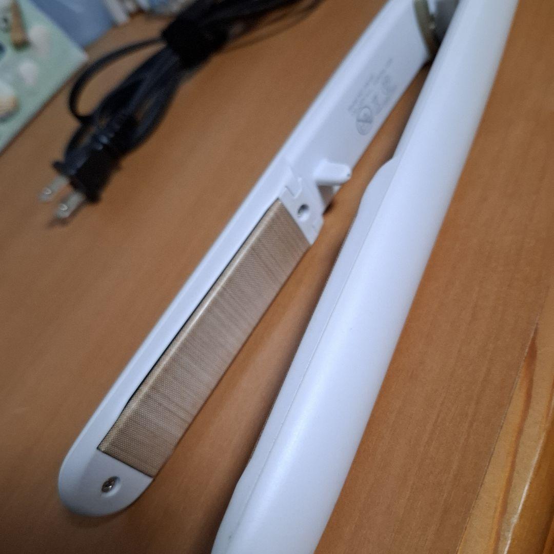 キヌジョ 　絹女　ヘアアイロン