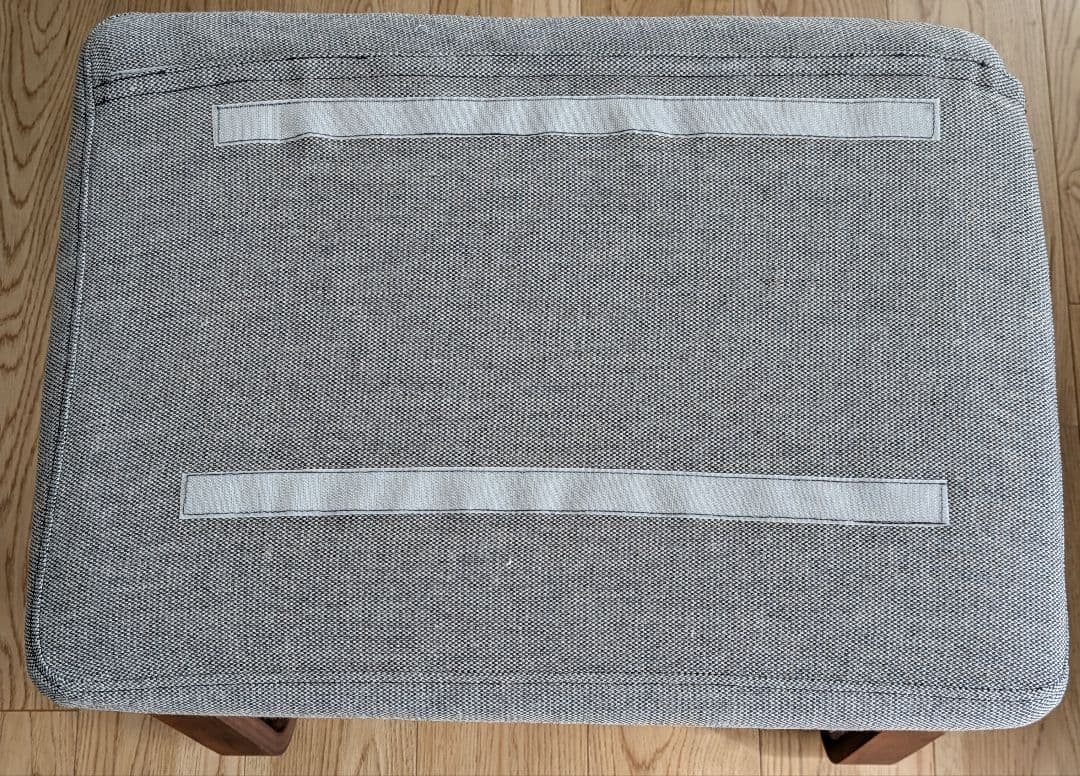 無印良品 リビングでもダイニングでもつかえる オットマン ライトグレー ×１脚②