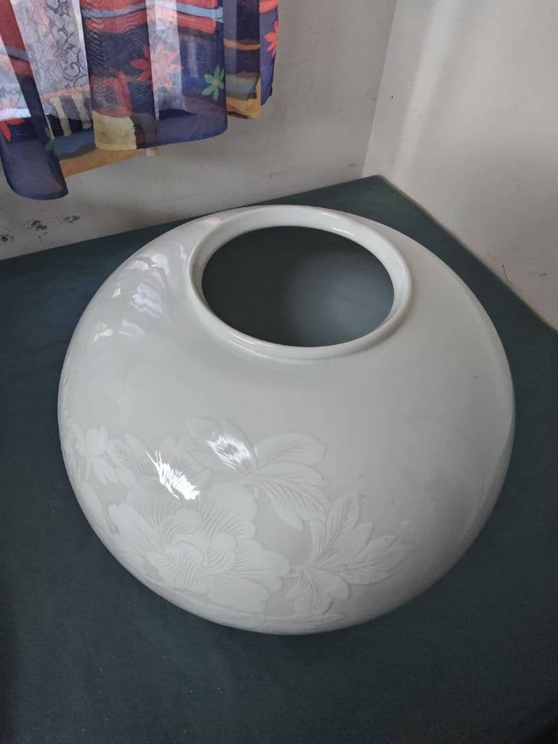 青白磁壺　青磁　成日　韓国　大きな花瓶