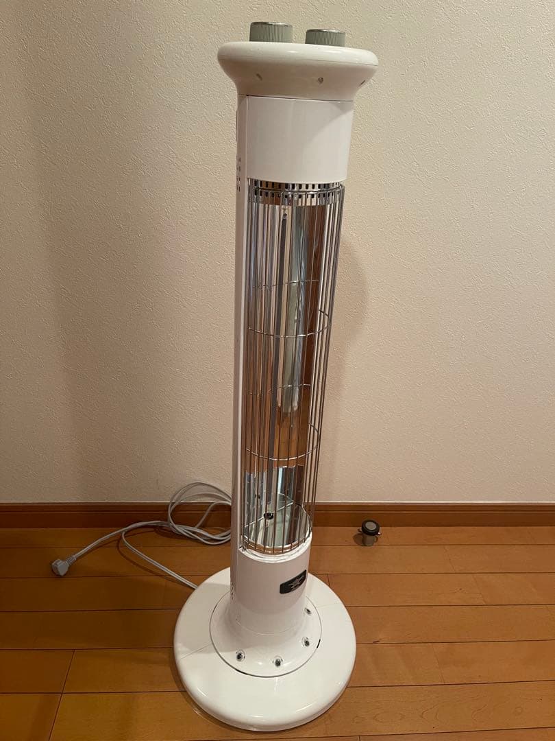 Aladdin 遠赤グラファイトヒーター　CAH-1G9Bホワイト 2021年製