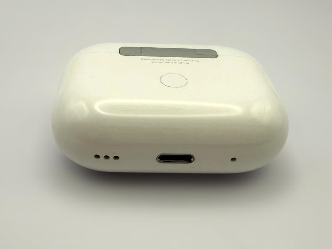 Apple 純正AirPods Pro　第2世代　MQD83J/Aキーホルダー付