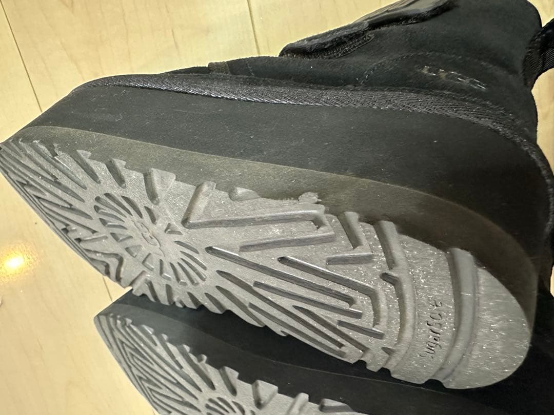 UGG W NEUMEL PLATFORM CHESTNUT ブラック