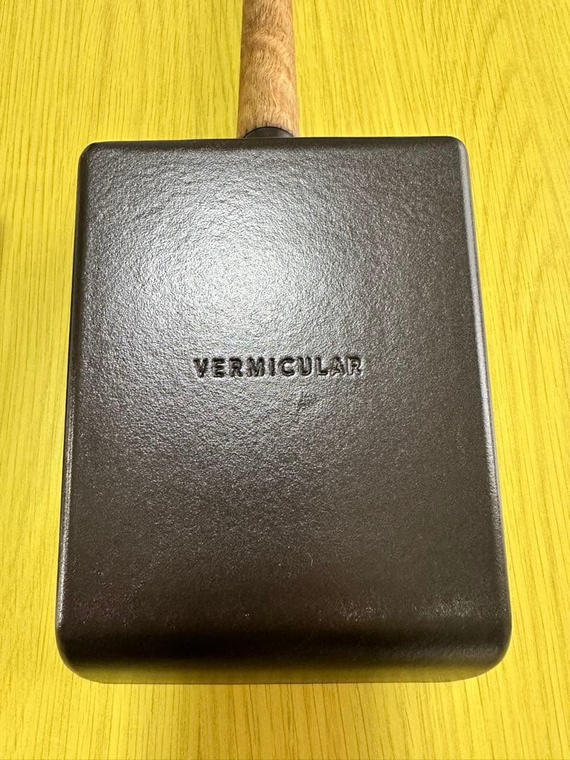 バーミキュラ　エッグ＆トーストパン　蓋付き　ウォルナット