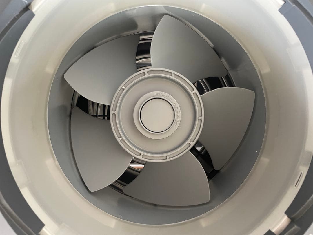 正規購入品　BALMUDA The Pure 空気清浄機 グレー