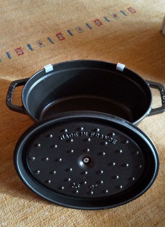 STAUBココットオーバル 23センチ 黒