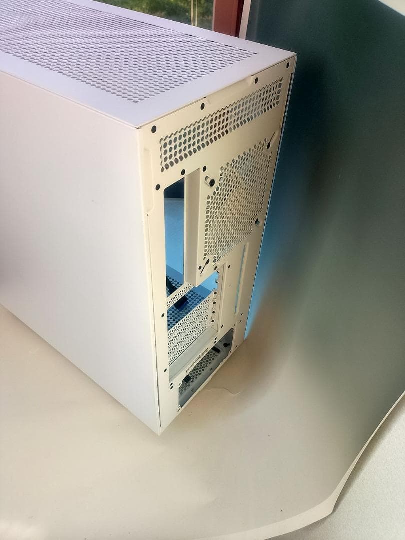 NZXT H7 White PCケース