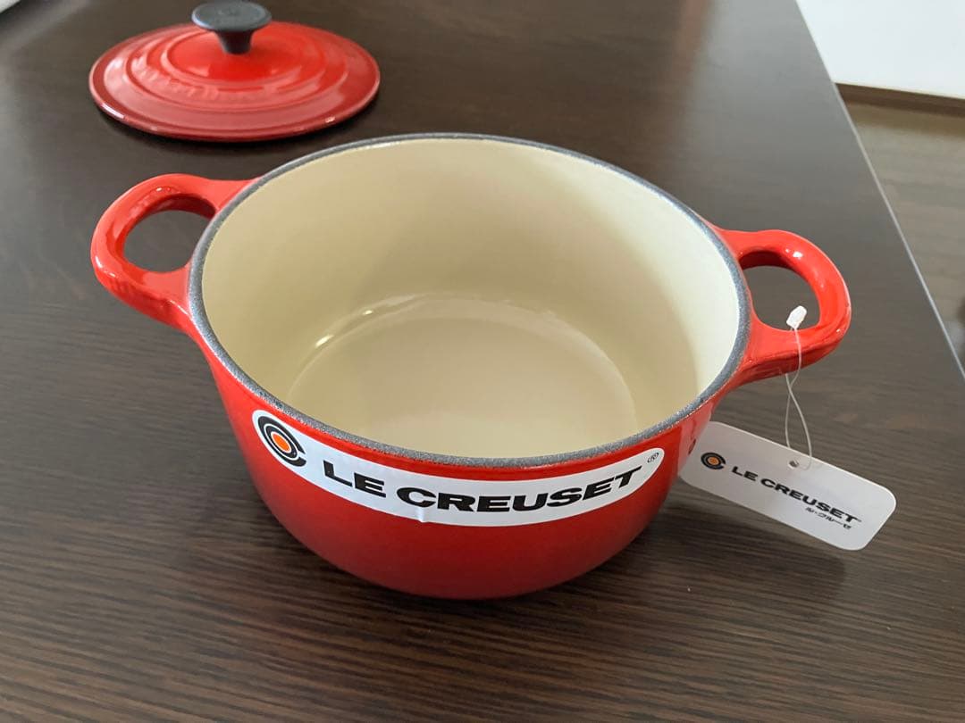 【未使用品】ル・クルーゼ　ココット・ロンド　チェリーレッド16cm