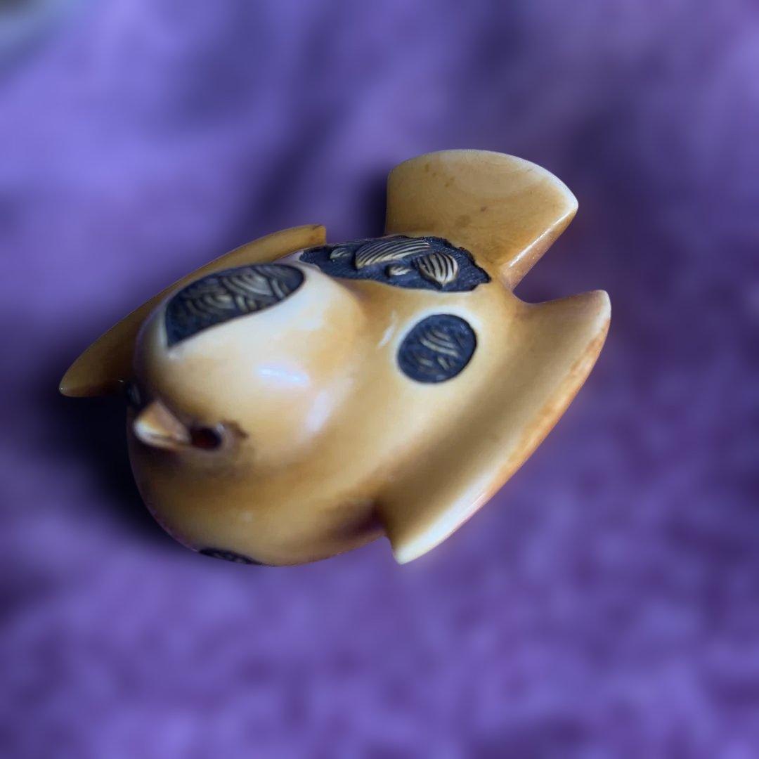 鳥型根付　　時代　　彫刻　骨董　古道具　　緒締　約4✖️4センチ