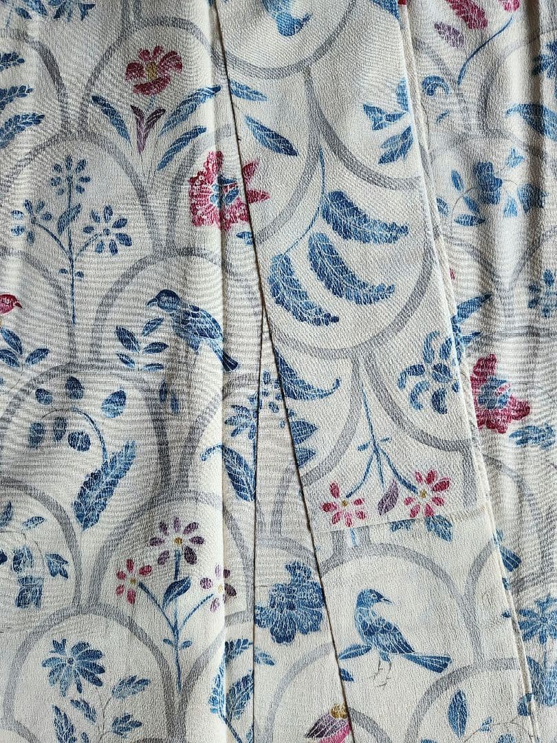 東雲ちりめん単衣　青海波に草花、鹿、鳥　付け下げ小紋　状態良好