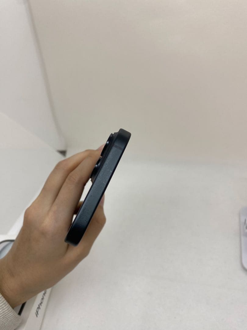 iPhone 15 256GB SIMフリー 63693