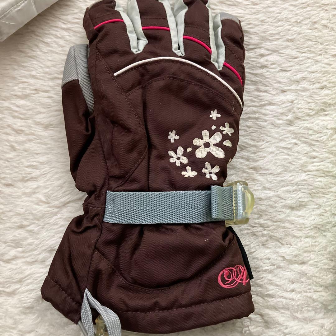 スノーボードウェアと小物　ロキシー　コロンビア