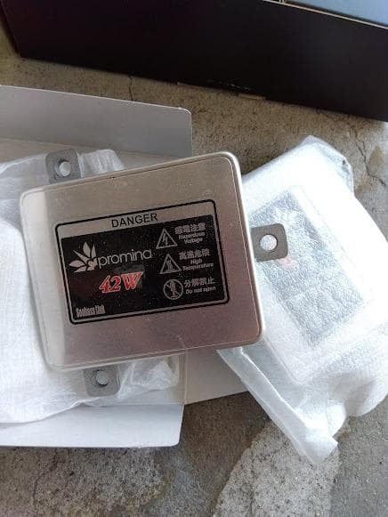 q*o様 promina FLYシリーズ アウディ用　42ｗバラススト　Hid球