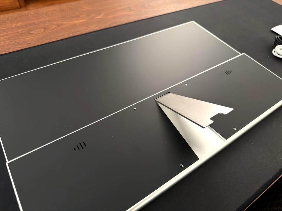 18.4インチ 4Kモバイルモニター MG184-UT01 スタイラスペン対応②