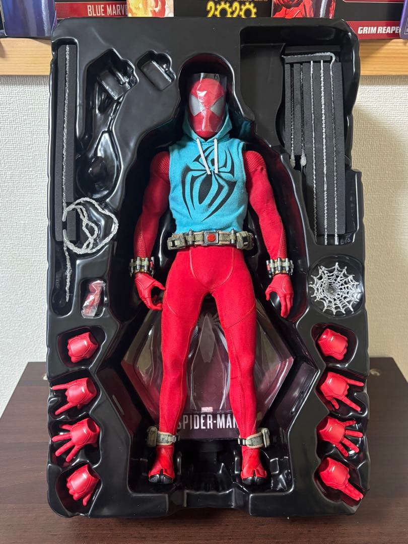 Hot Toys スパイダーマン スカーレットスパイダー