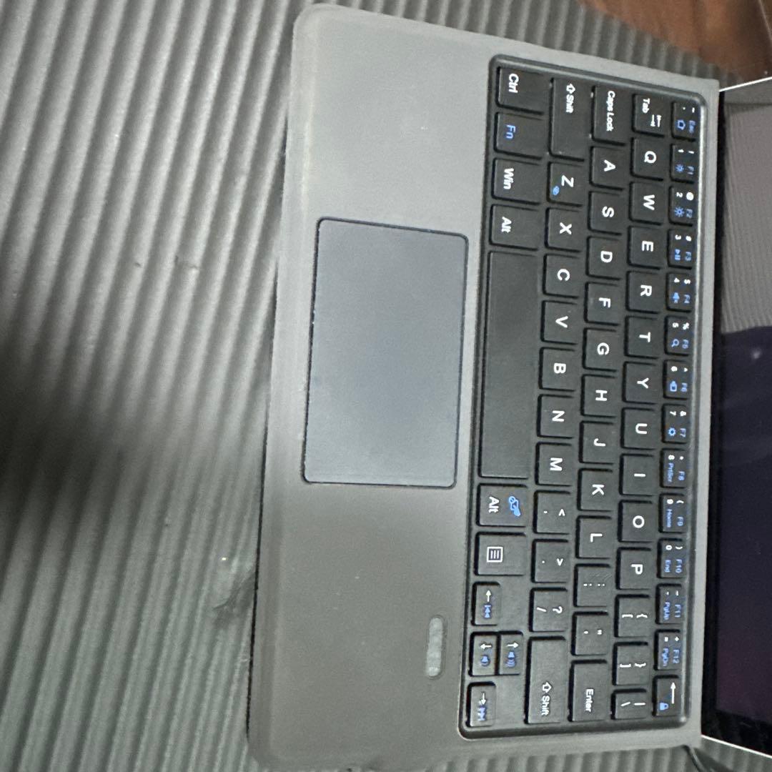 k*a様 美品　surface GO 2 Windowsタブレット 本体 物理キ