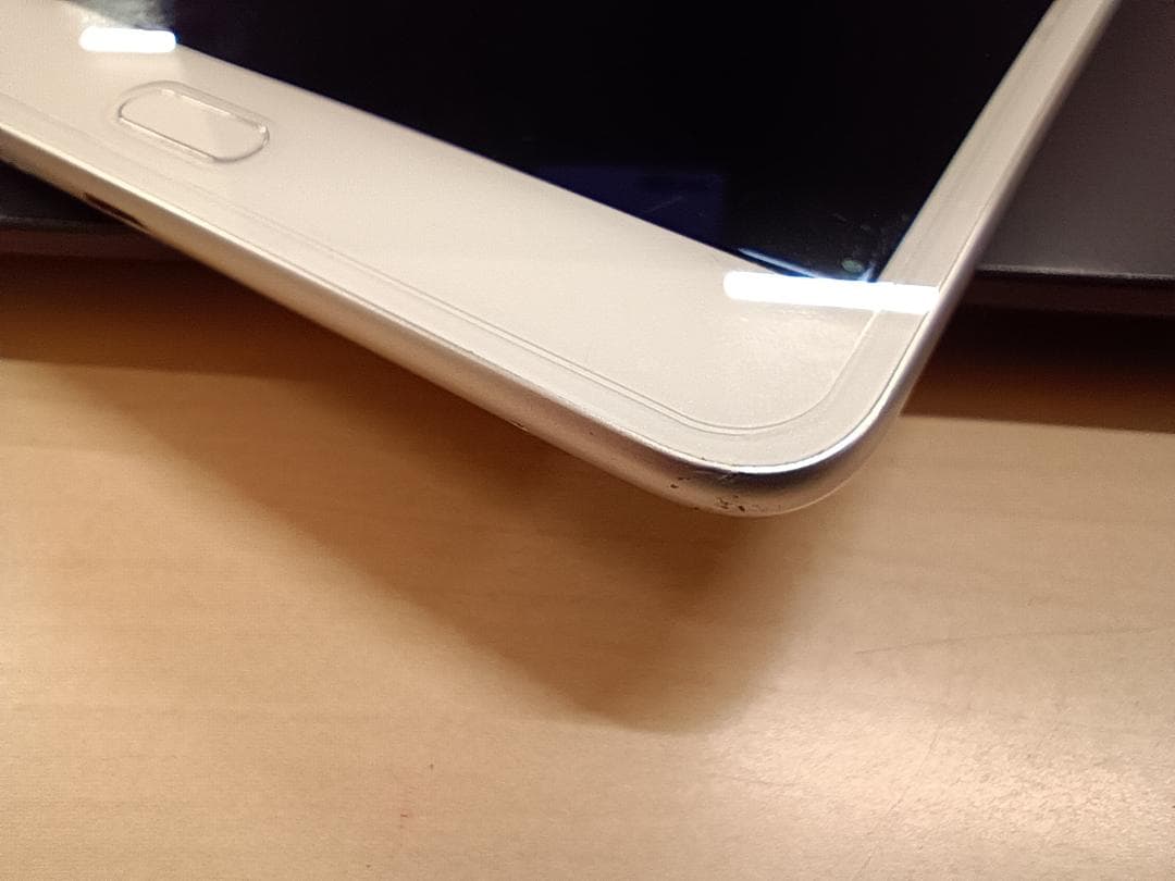 【極美・箱・カバー】docomo d-02k dtab 32GB Android