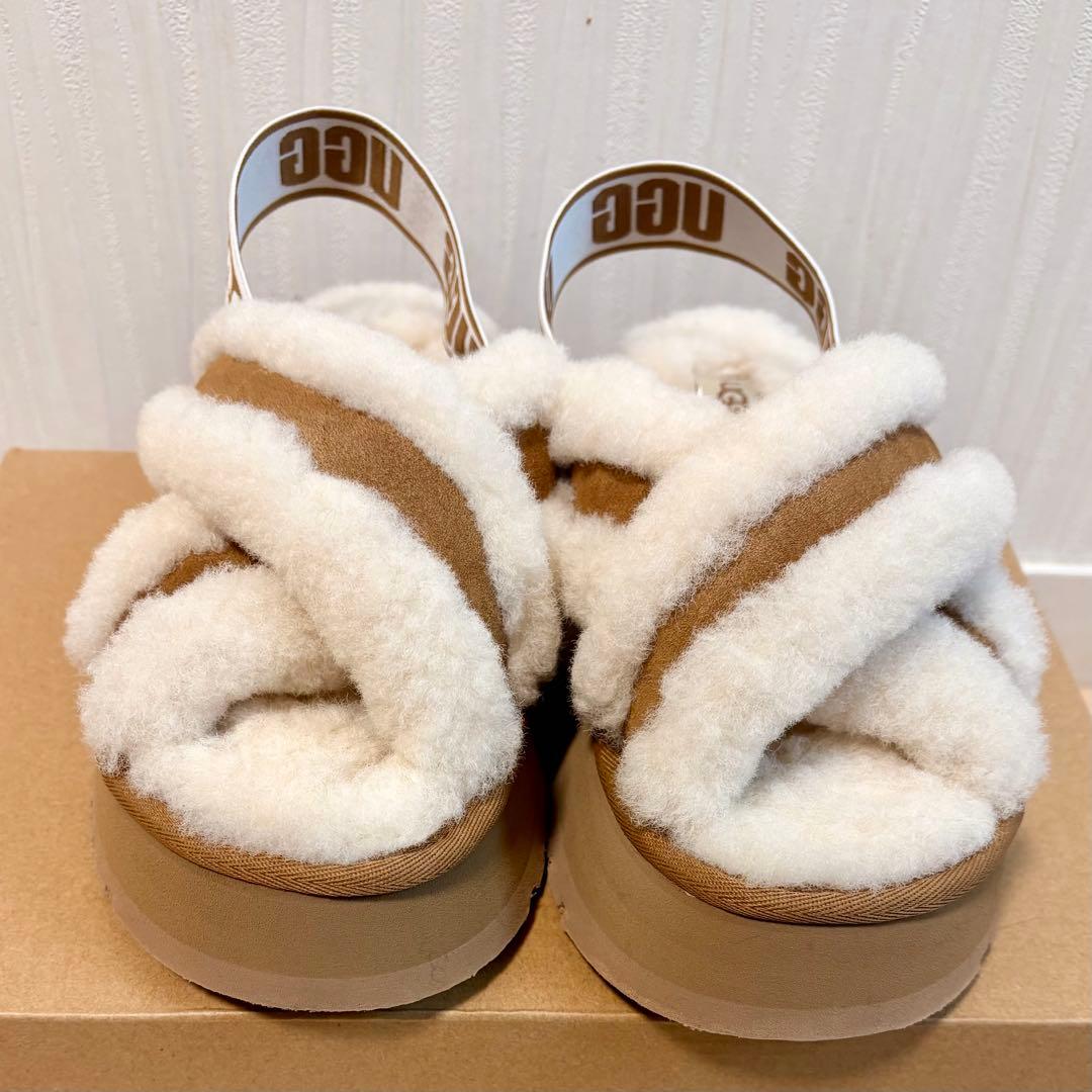 UGG ディスコ クロス スライド　厚底サンダル 24cm