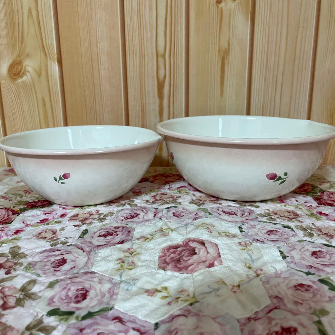 バラの花柄 陶器製ボウル2個セット
