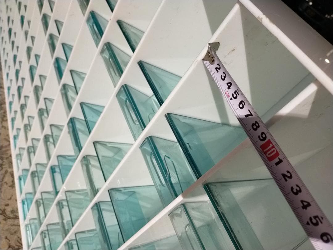 (引取り限定) 模型・フィギア☆アクリル ディスプレイ100☆展示☆コレクション