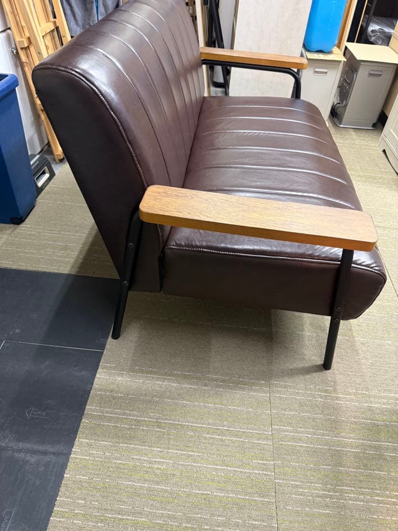 【超美品】ニトリ　2人用合皮ソファ　(Nシールド ステイン2KD DBR)