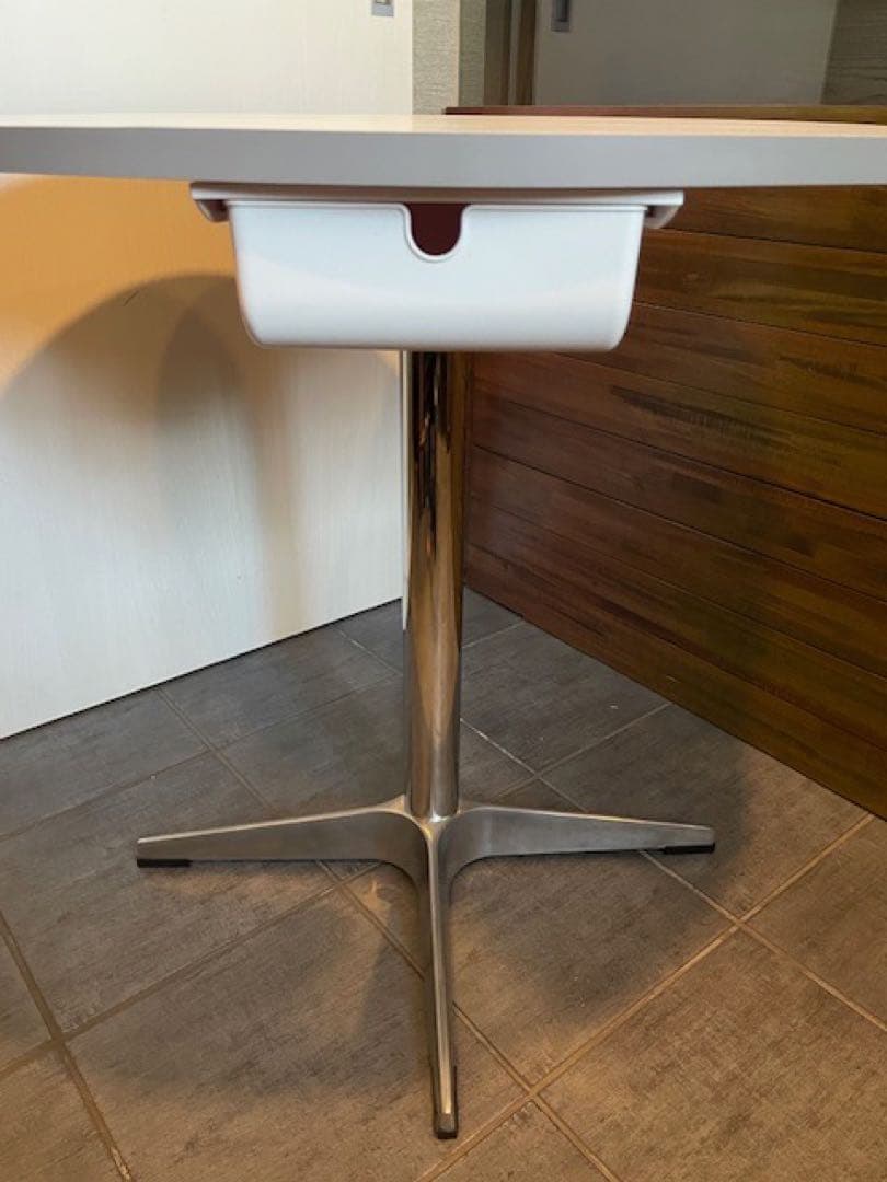 超美品■ヤコブセン　サーキュラーCIRCULAR ラウンドテーブル◾️4スター脚