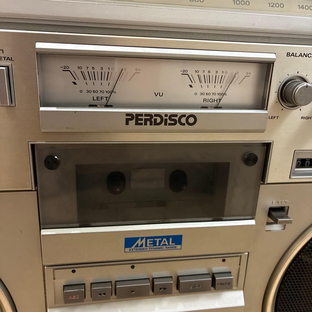 名機　日立 TRK-8600 RMラジオ・カセットレコーダー　ジャンク品