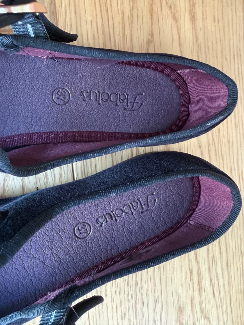 新品　Flabelus Antonia ベルベットシューズ　37