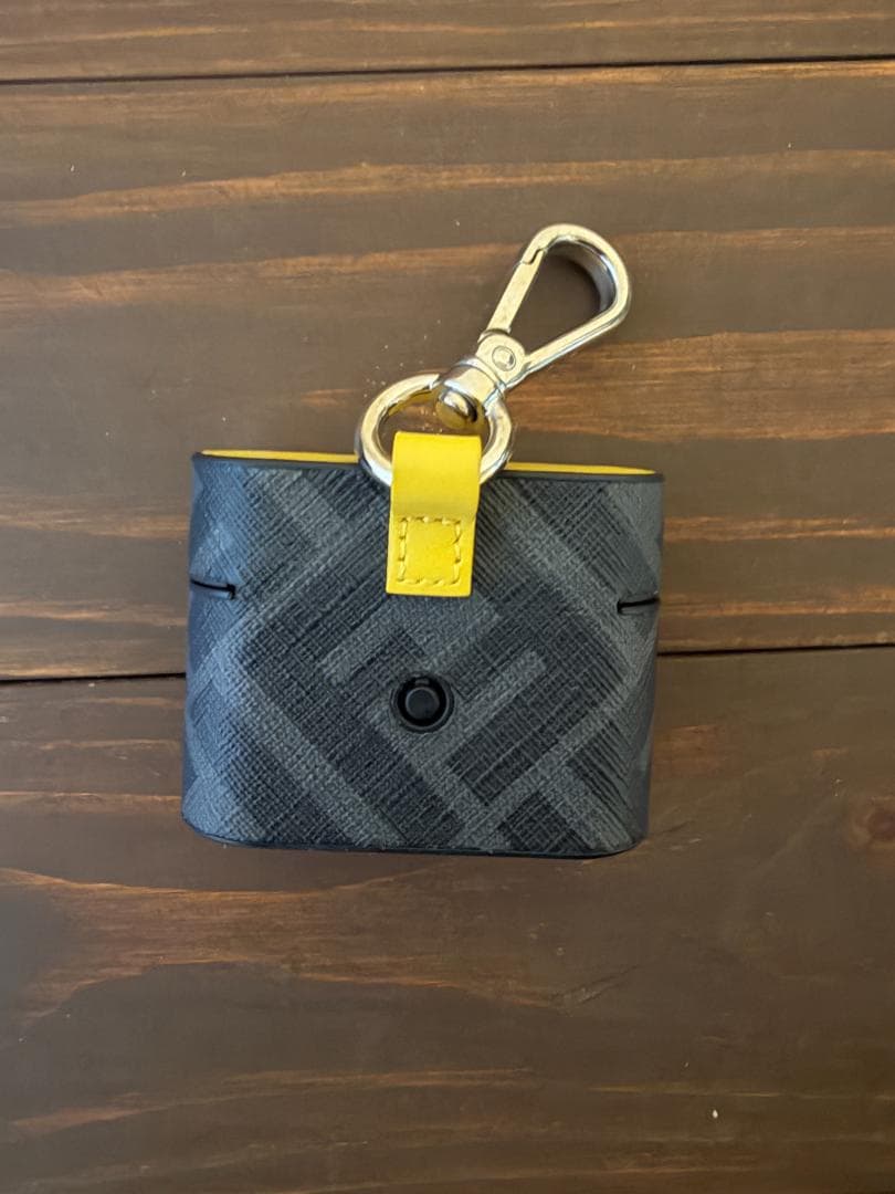 FENDI AirPods PRO 2 ケース