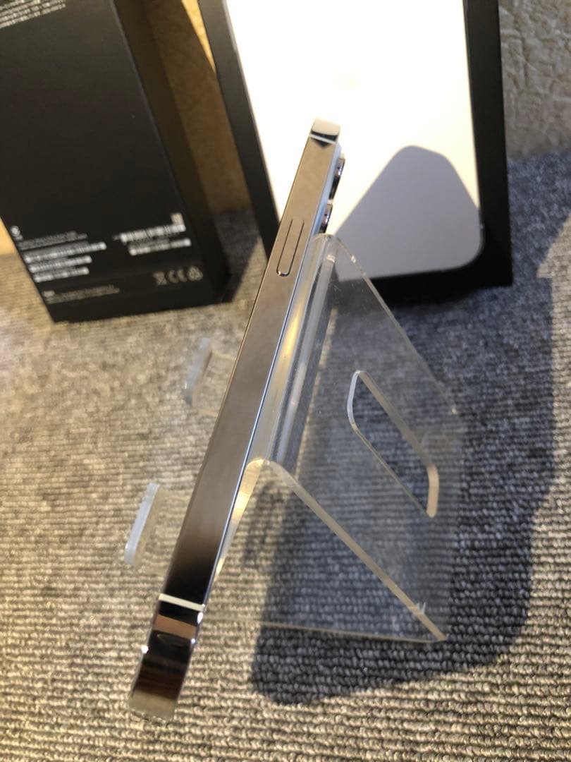 Apple iPhone 13 Pro シルバー 本体512gb